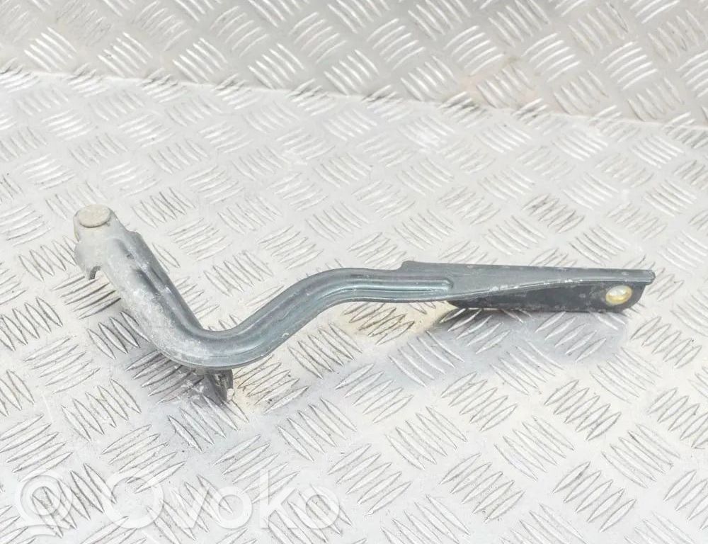 Nissan Patrol Y61 Balamale capotă 