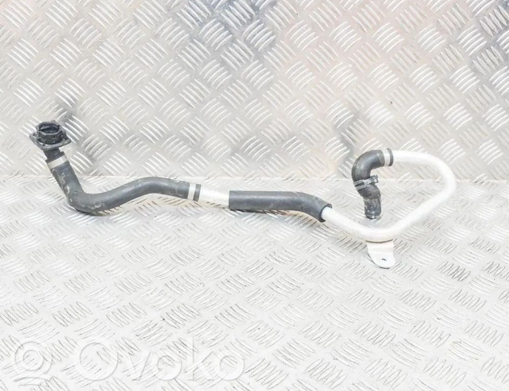 Mercedes-Benz GLC X253 C253 Tubo flessibile del liquido di raffreddamento del motore