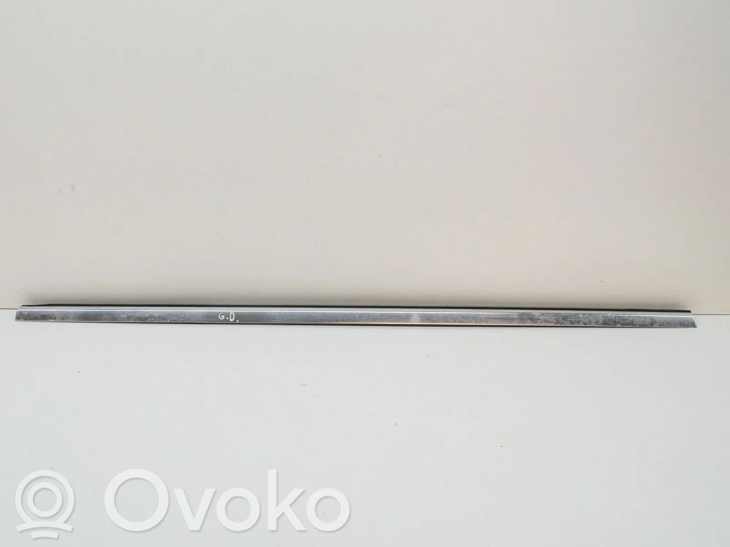 Mercedes-Benz A W176 Ornament geam ușă spate 