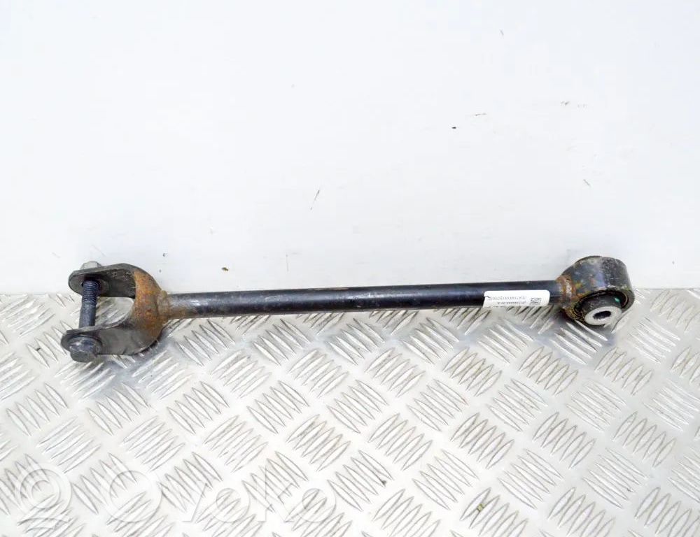 Rear upper control arm/wishbone   P104444400A,104444400A