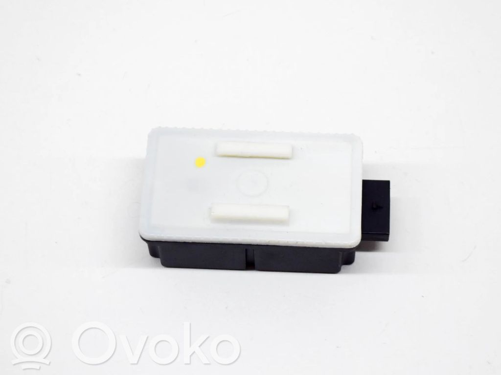 Tesla Model 3 Tire pressure control unit 
