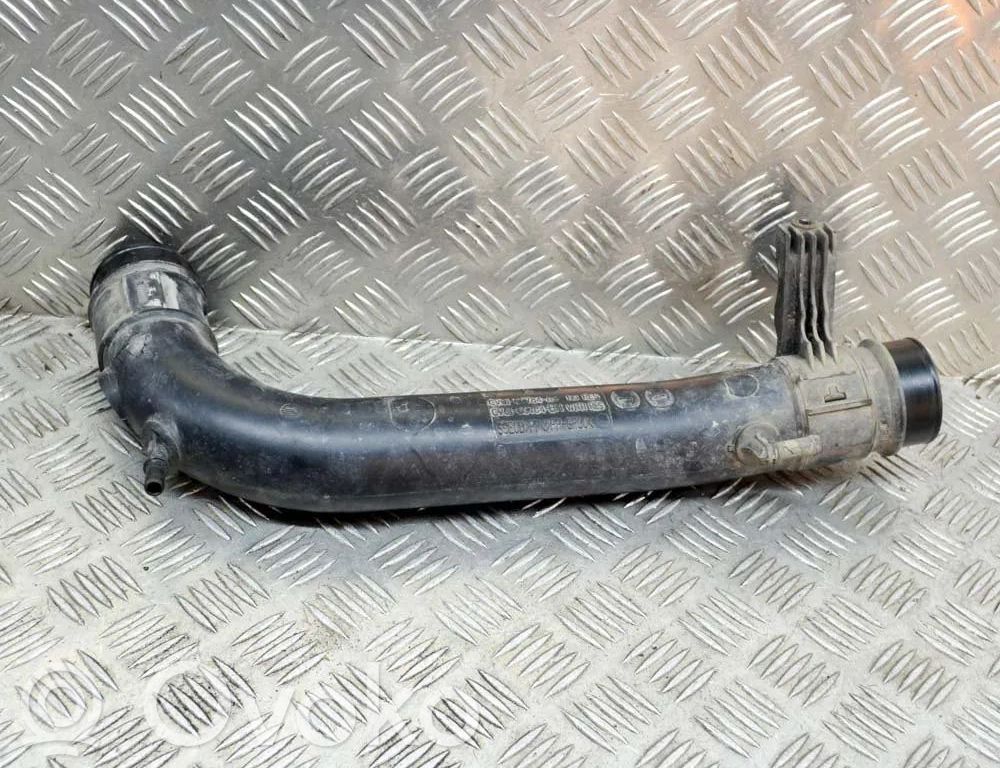 Ford Fiesta Część rury dolotu powietrza 