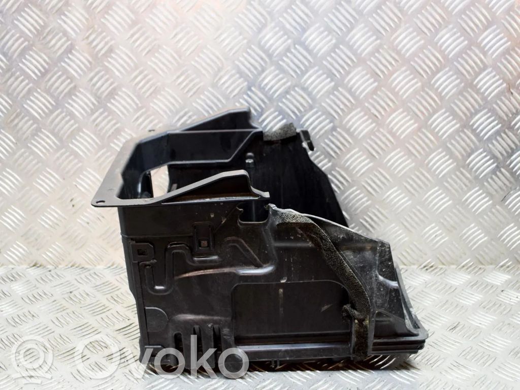 Land Rover Range Rover Evoque L538 Akkulaatikon alusta 