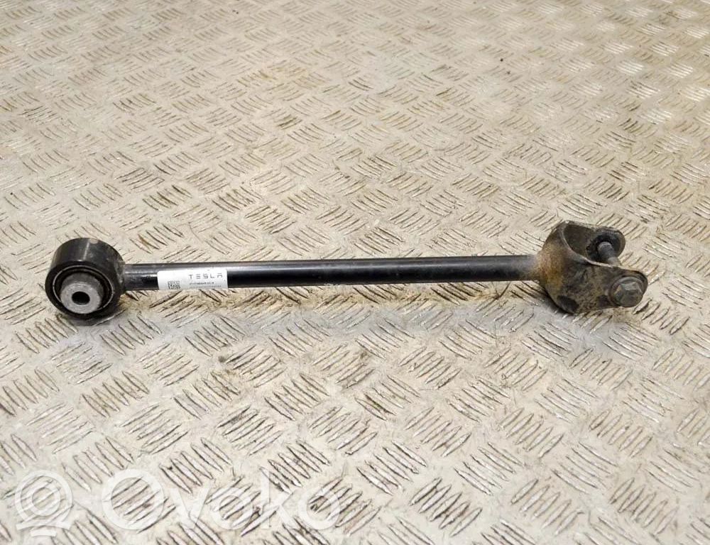 Rear upper control arm/wishbone   104444400A