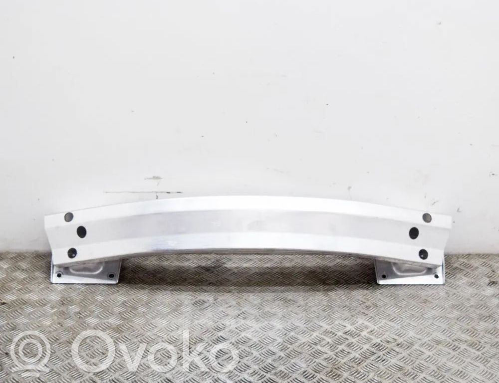 Aizmugurē bampera balka   109531400C