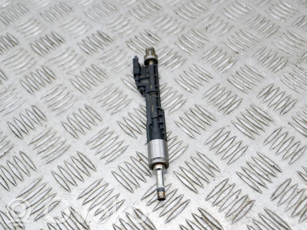BMW 5 F10 F11 Polttoainesuutin 