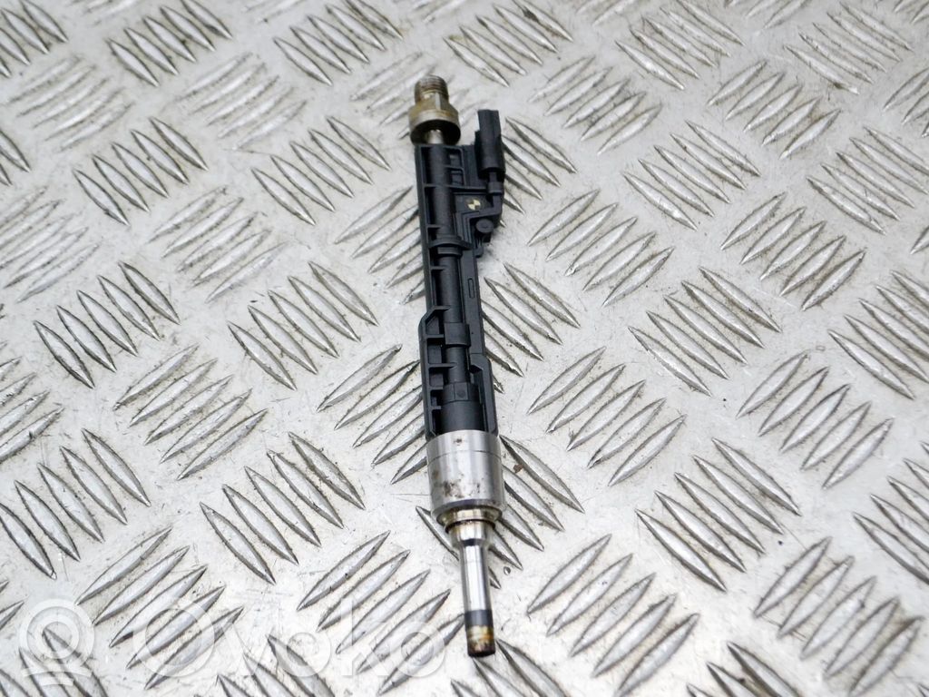 BMW 5 F10 F11 Polttoainesuutin 