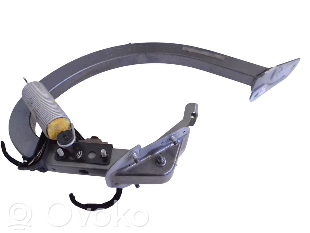 Jaguar XE Tailgate/trunk/boot hinge 