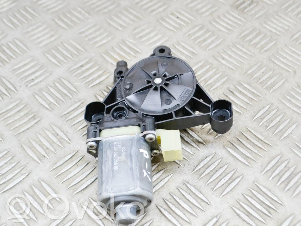 Skoda Karoq Silnik regulatora szyby drzwi przednich 