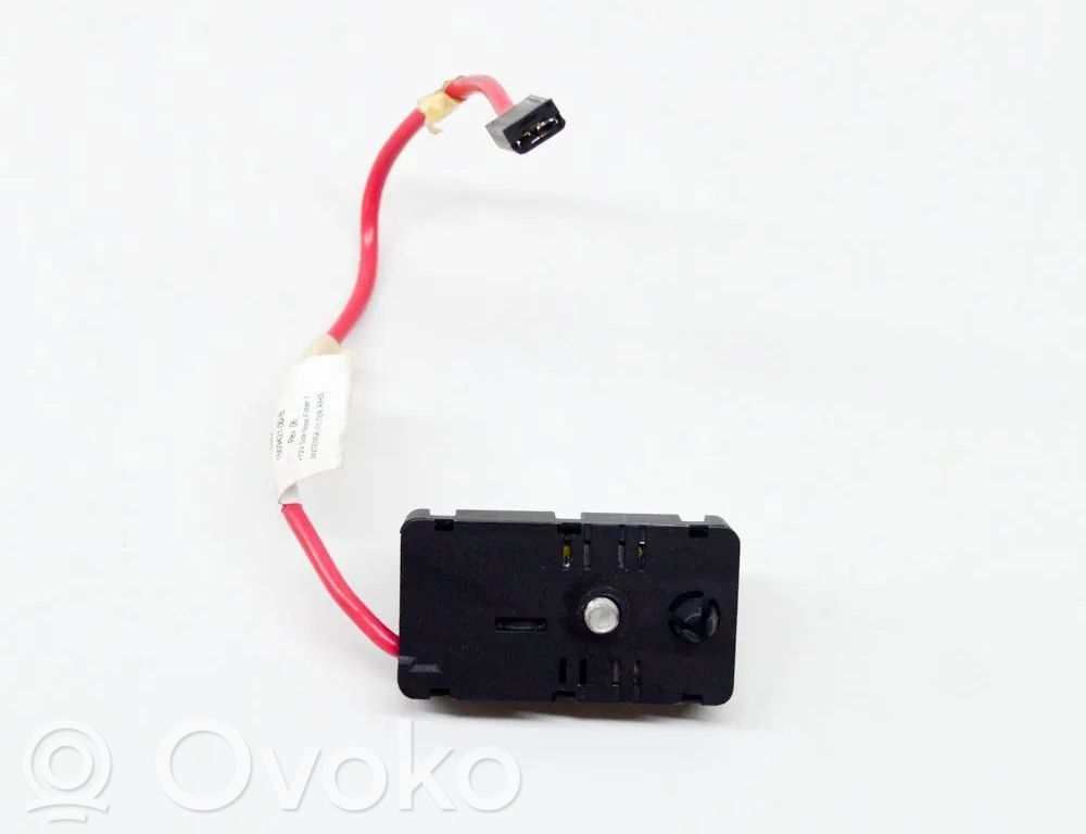 Tesla Model 3 Filtras antenos 