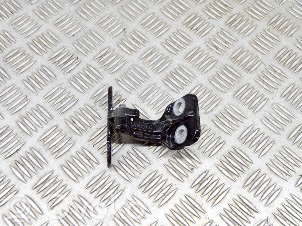 Rear door upper hinge   BJ32228A64CB