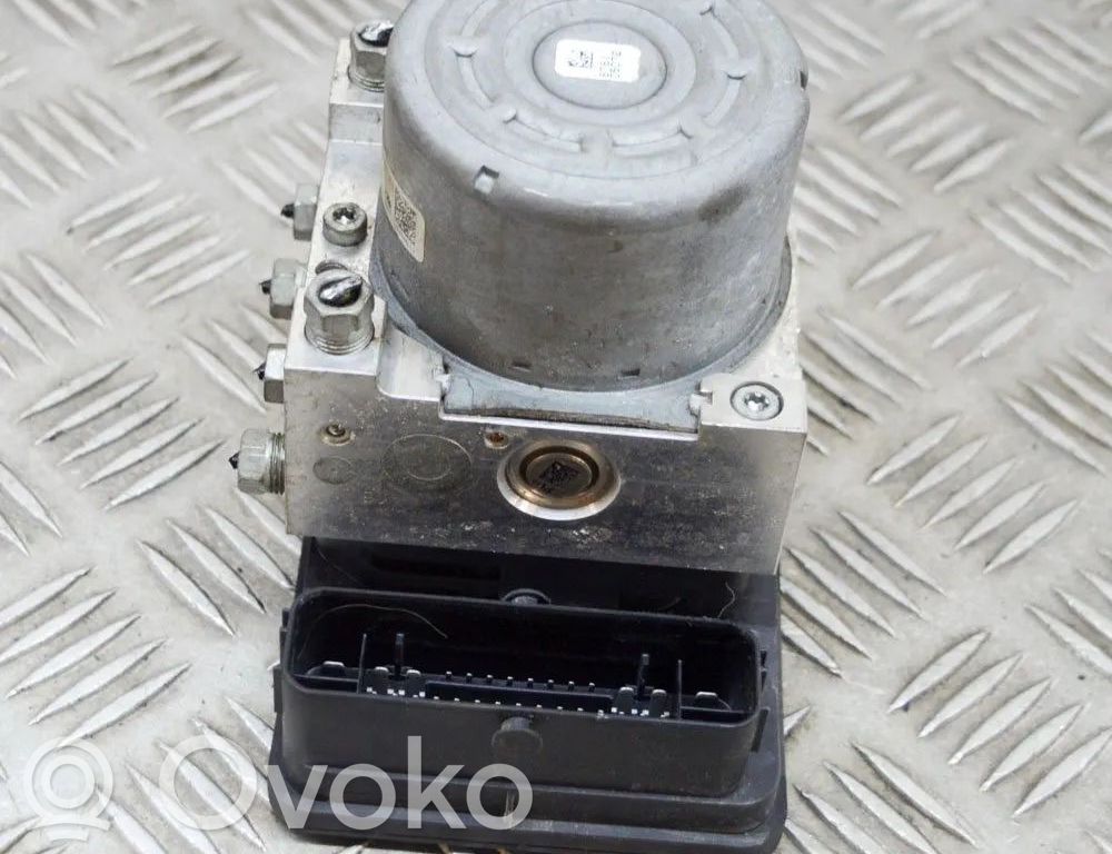 BMW i3 ABS bloks 