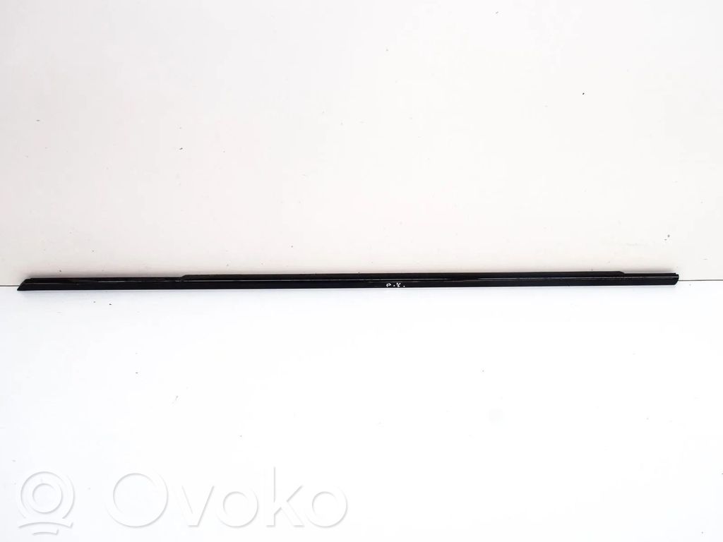 BMW 3 F30 F35 F31 Listwa / Uszczelka szyby drzwi 