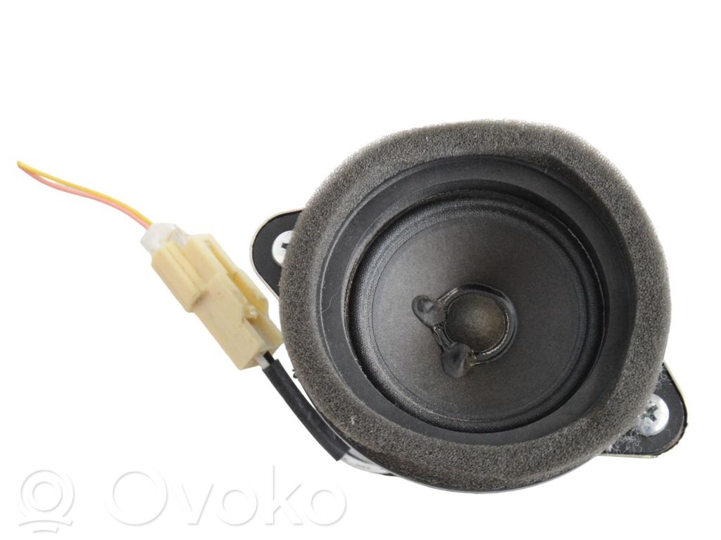 Volvo V70 Altavoz de la puerta delantera 