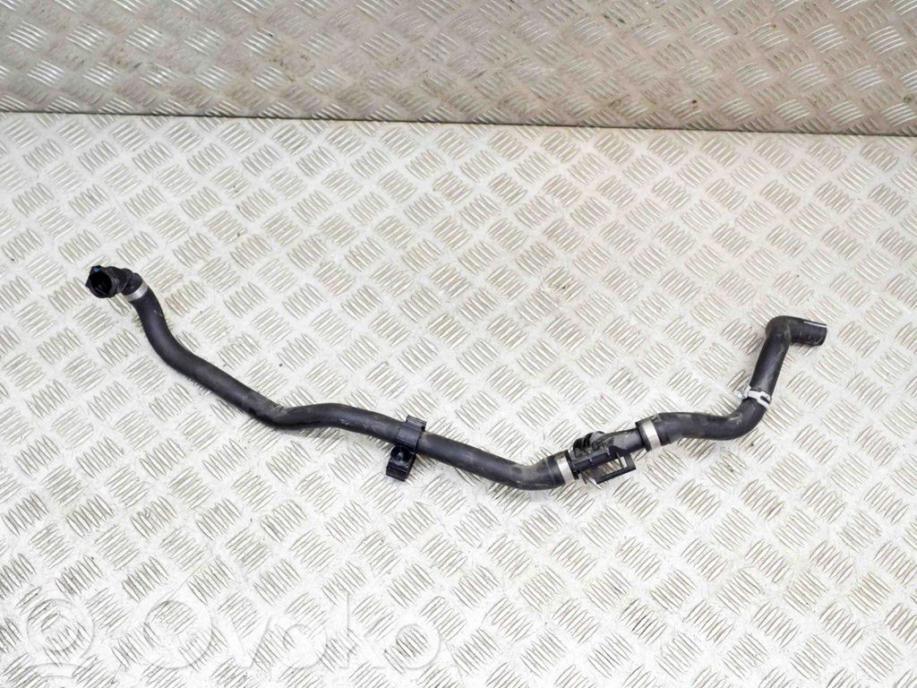 BMW 4 G22 G23 G24 G26 Conductă/furtun lichid de răcire motor 