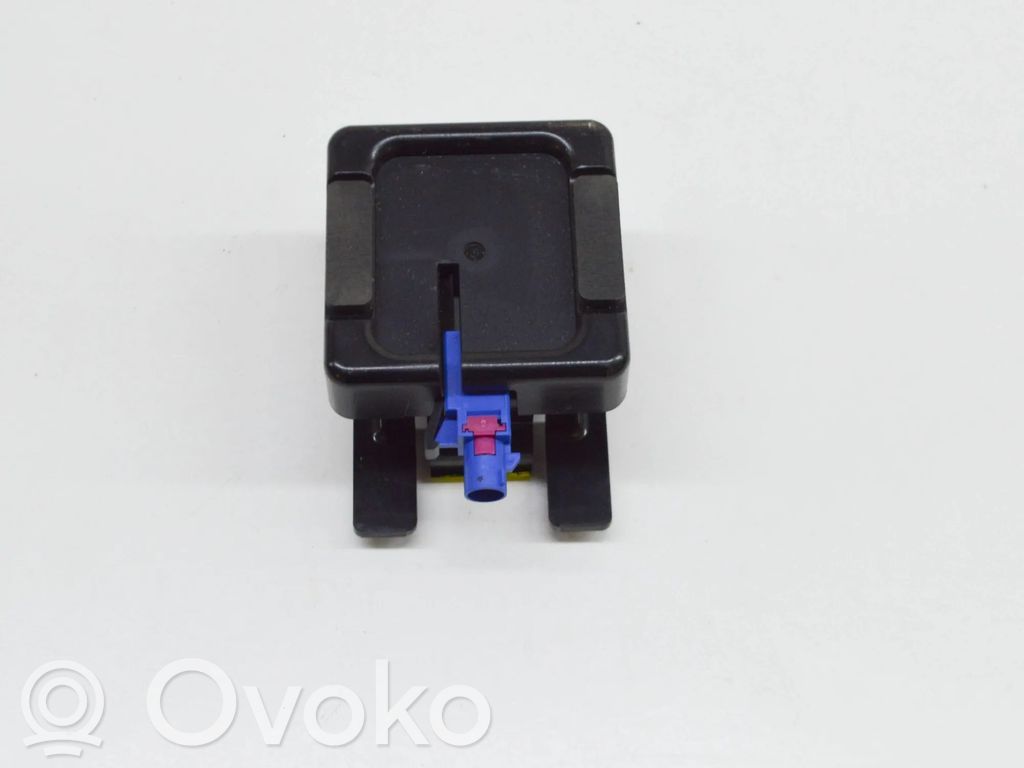 Ford Ranger GPS-pystyantenni 