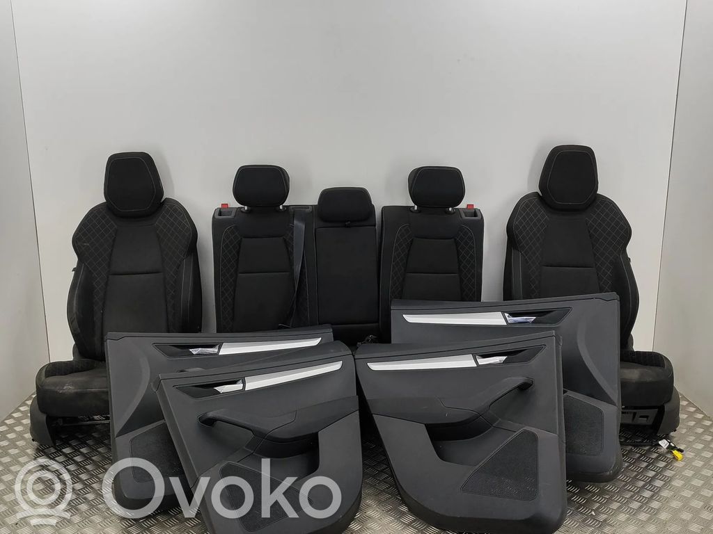 Skoda Karoq Sisustussarja 