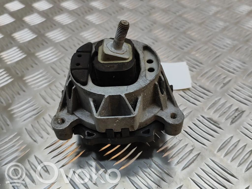 BMW M3 F80 Engine mount bracket 