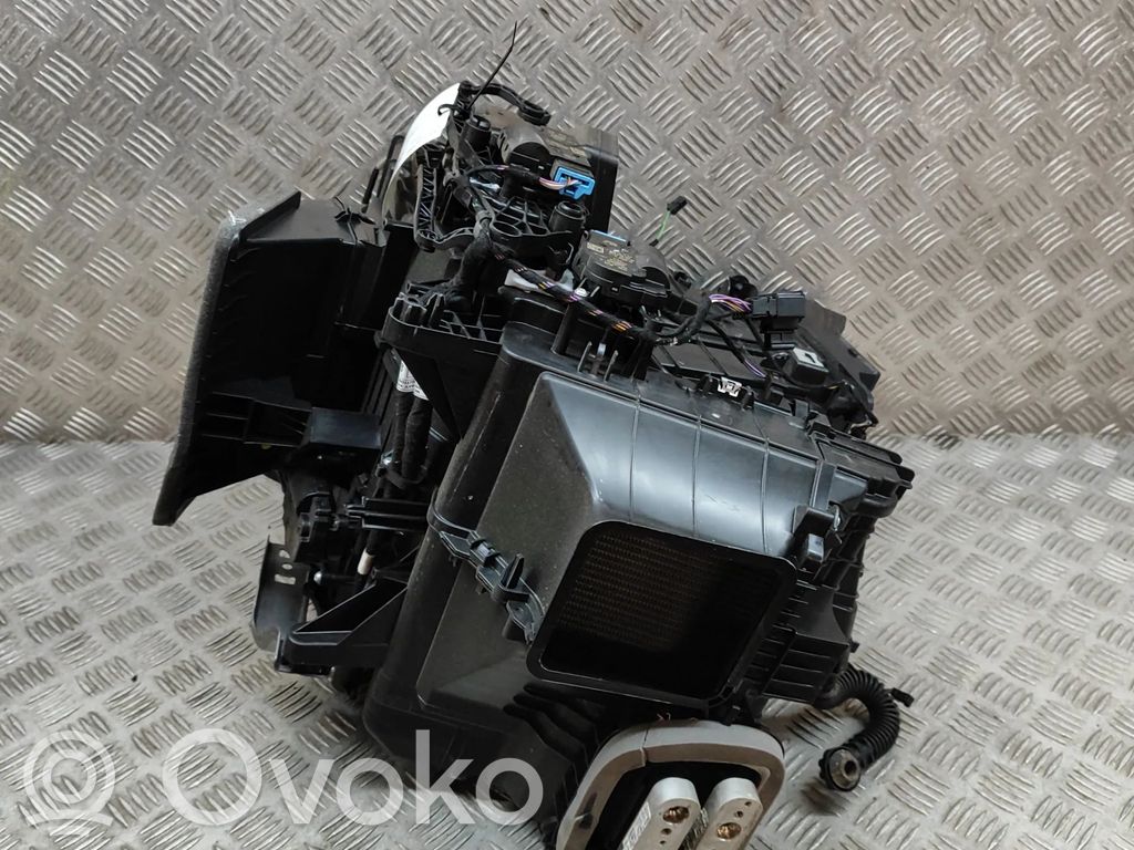 Volkswagen ID.4 Sisälämmityksen ilmastoinnin korin kokoonpano 