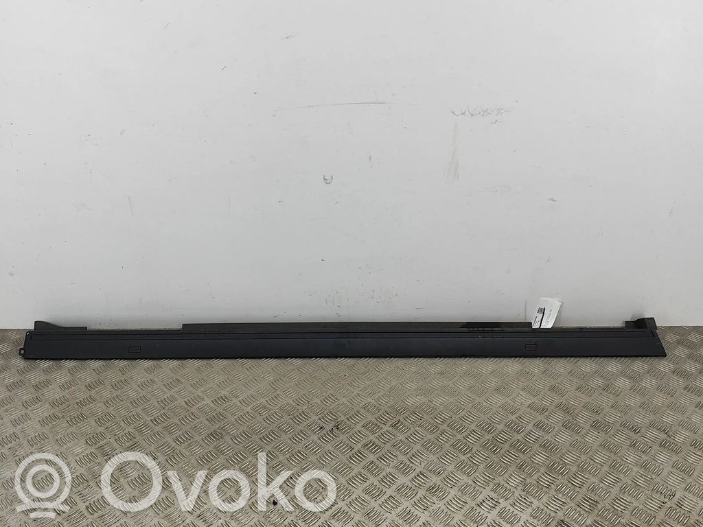 Lexus UX Slenkstis 
