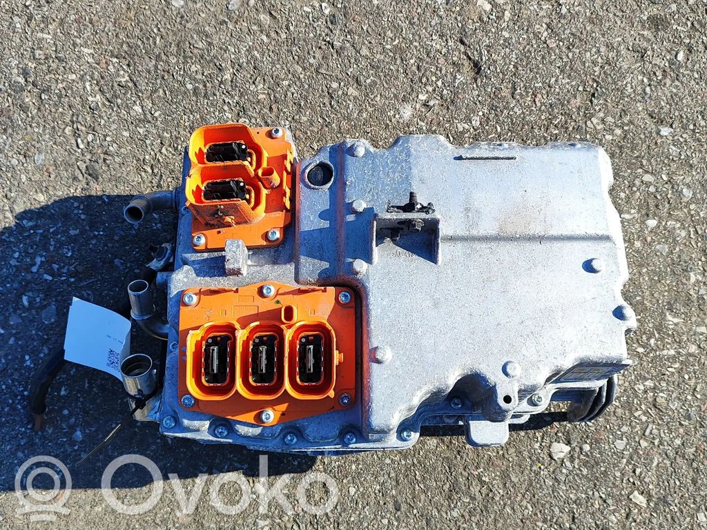 Inversor/convertidor de voltaje   32202304
