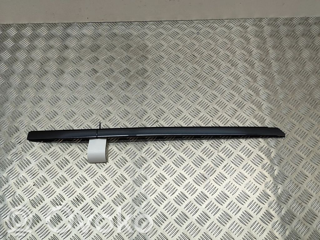 BMW 5 G30 G31 G38 Listwa szyby czołowej / przedniej 