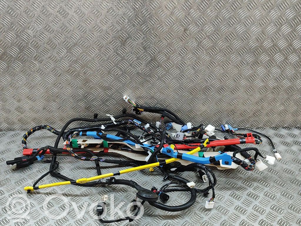 Otros cableados   506795402B