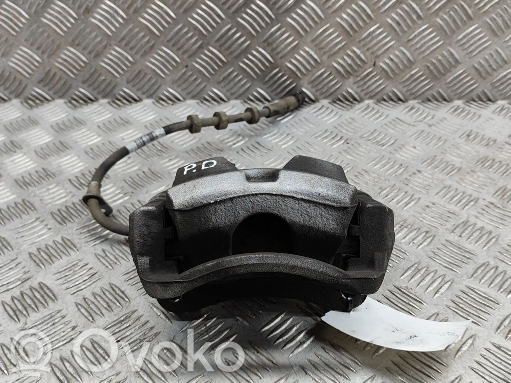 Volvo XC40 Передний суппорт 