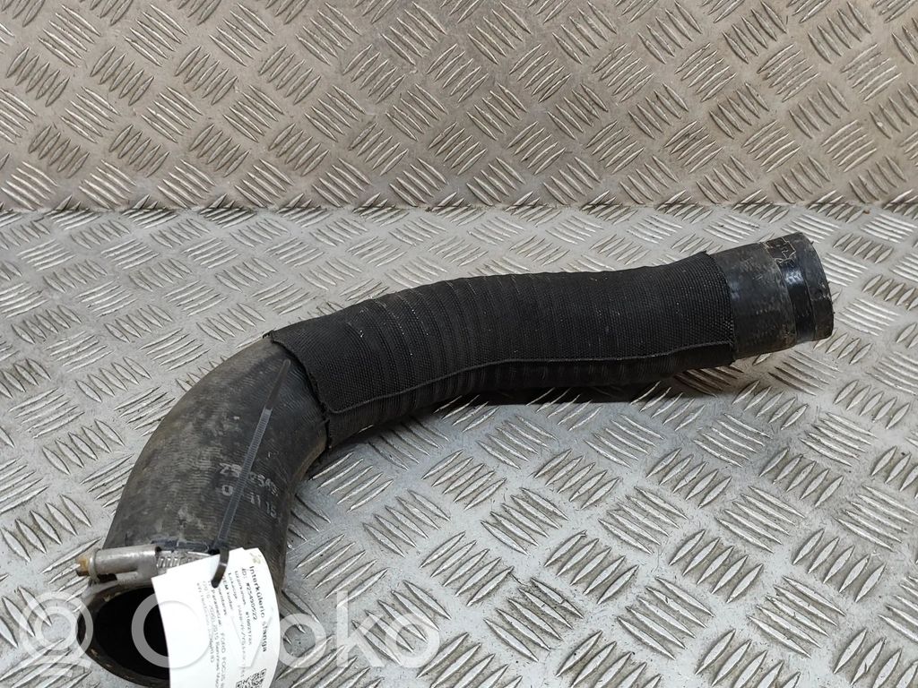 Välijäähdyttimen letku   CV616C646FG