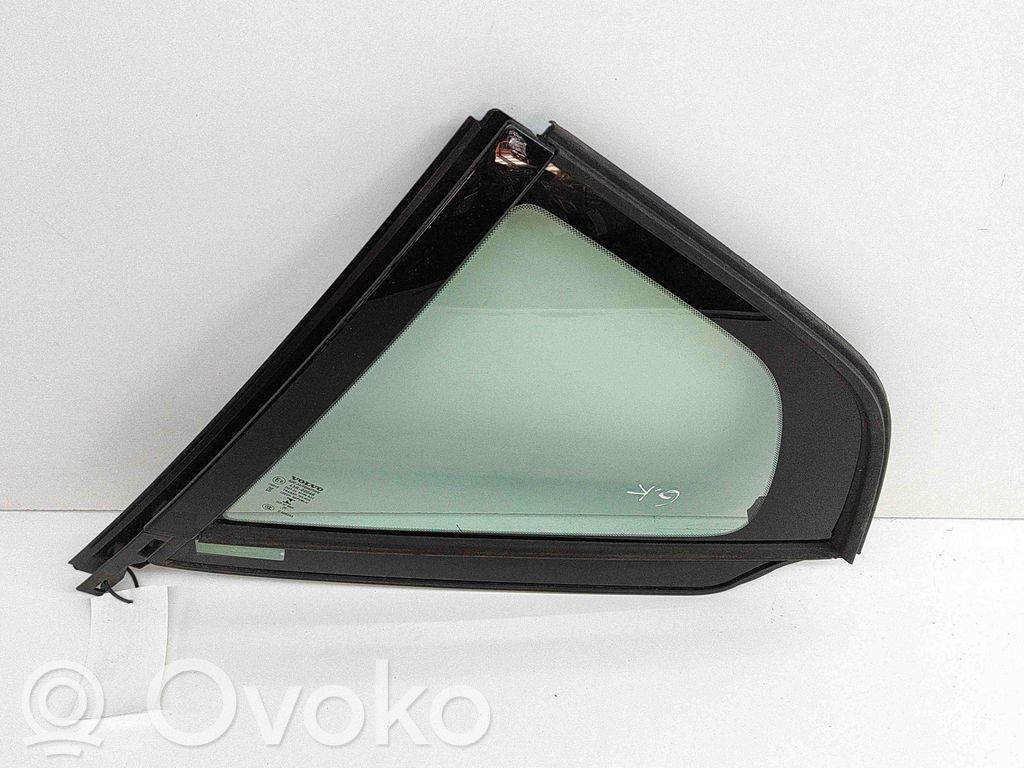 Volvo XC40 Ventanilla de ventilación de la puerta trasera 