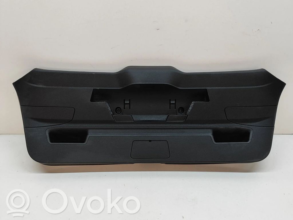 Audi A3 8Y Tailgate trim