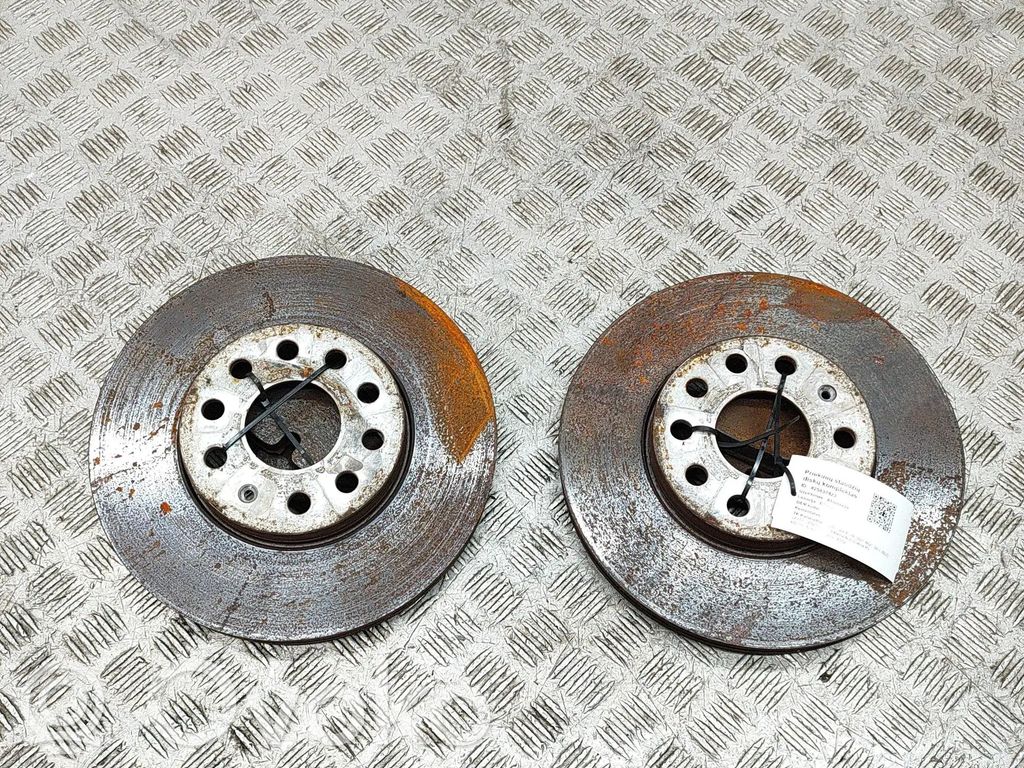 Volkswagen Golf VII Bremsscheibe vorne