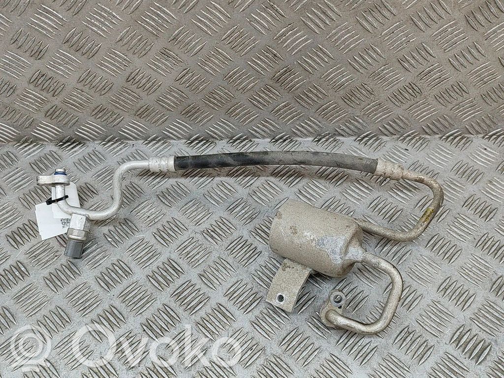 KIA EV6 Ilmastointilaitteen putki (A/C) 
