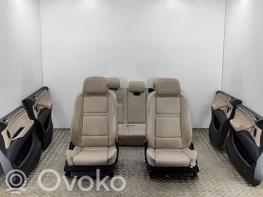 Interior set   7244372,9133601,70W3022,7244371,9133602