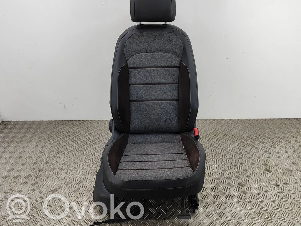 Seat Tarraco Etumatkustajan istuin 