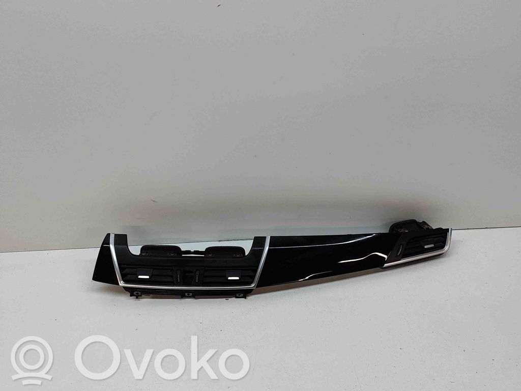 BMW 2 F45 Ramka schowka deski rozdzielczej 