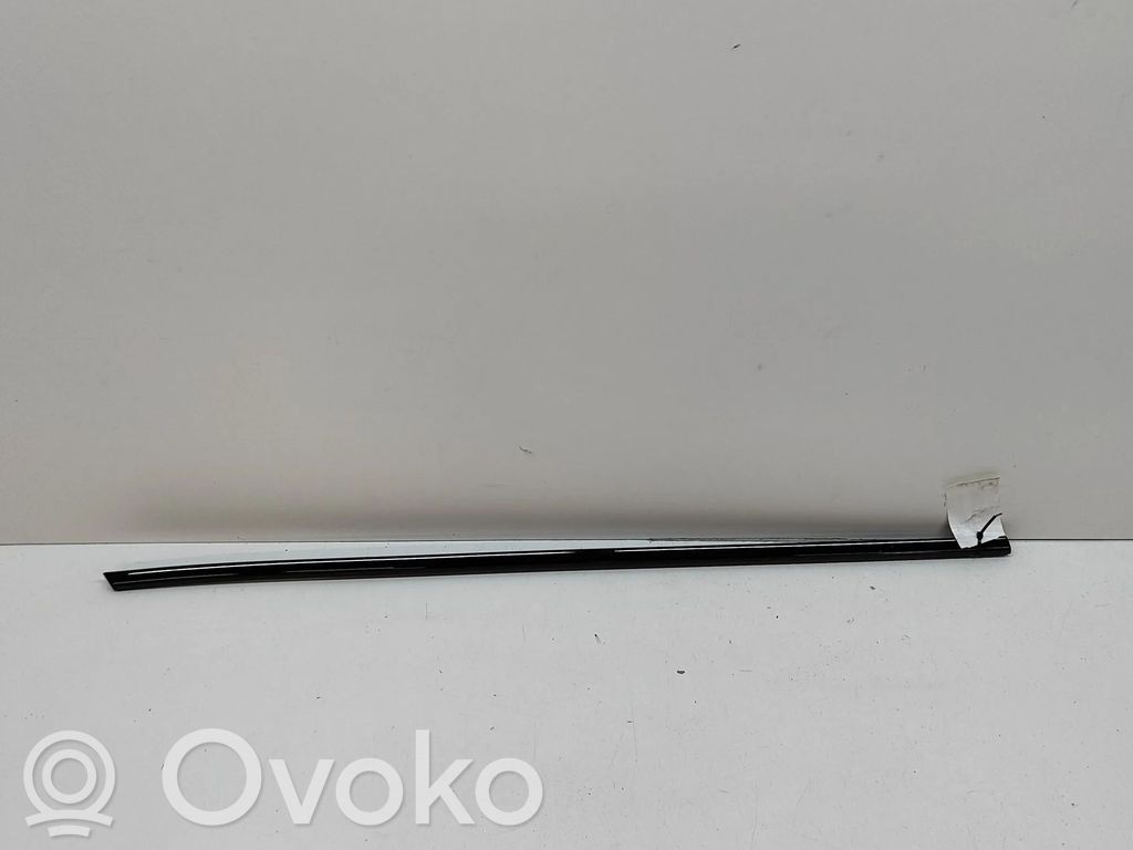 Listwa / Uszczelka szyby drzwi przesuwanych   7375172
