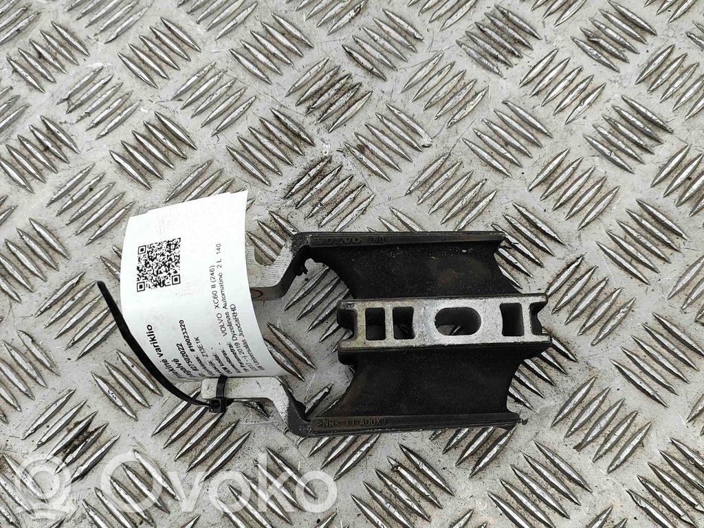 Engine mount bracket   31339956
