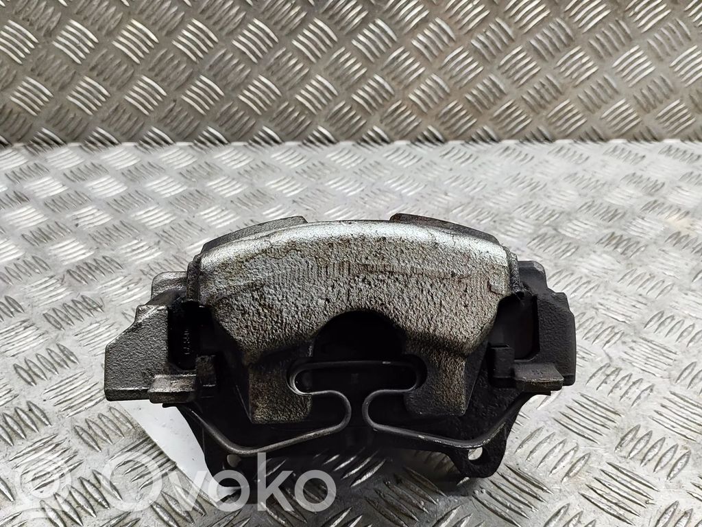 Volvo S90, V90 Etujarrusatula 