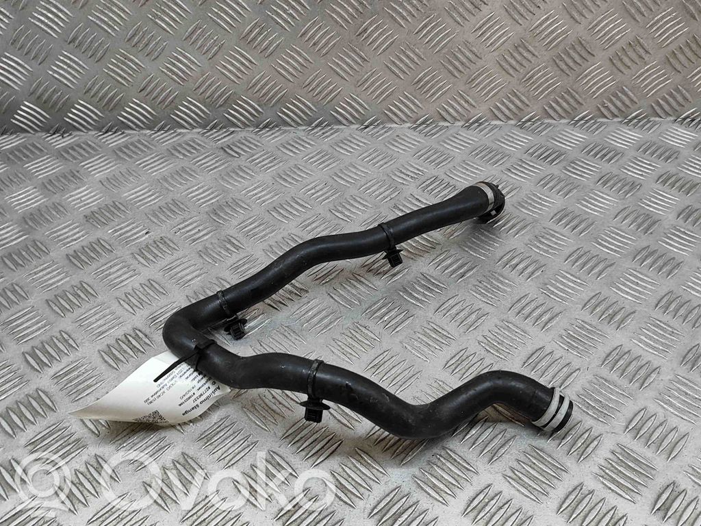 Volvo XC40 Przewód / Wąż chłodnicy 
