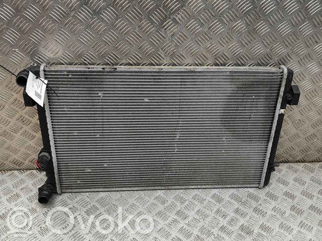 Seat Leon (1P) Chłodnica 