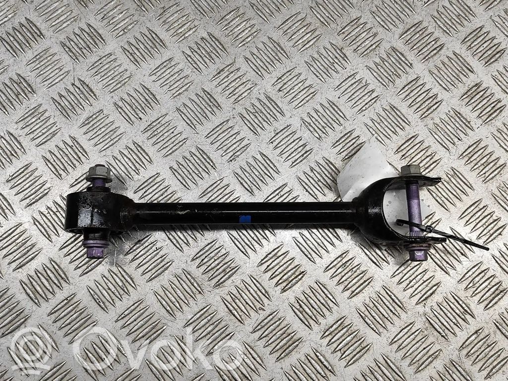 Lexus UX Вилы 