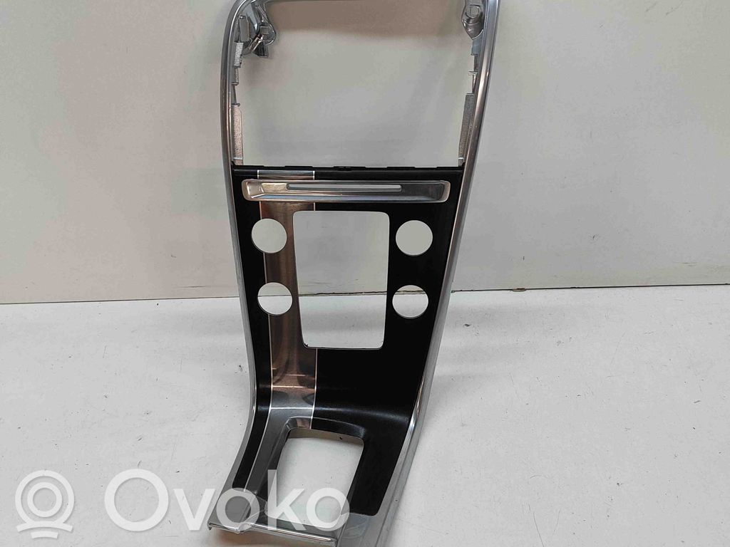 Volvo XC60 Dashboard glove box trim 