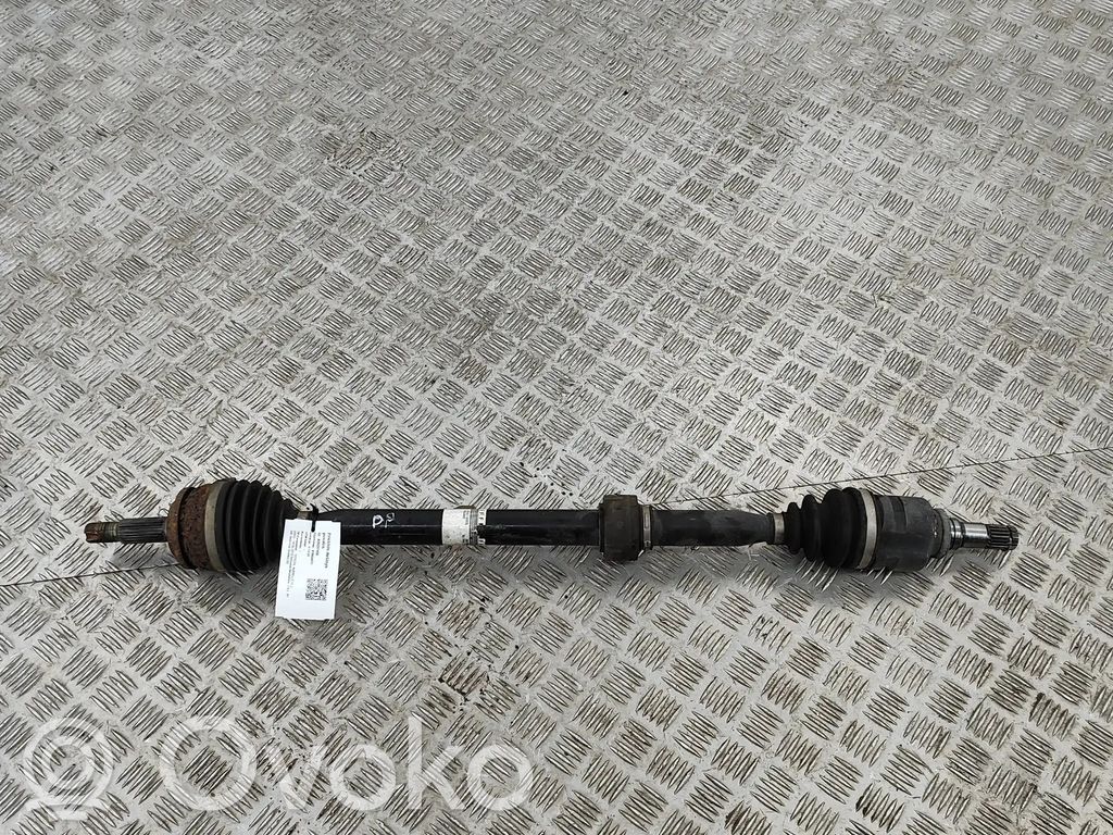 Toyota Auris E180 Etuvetoakseli 