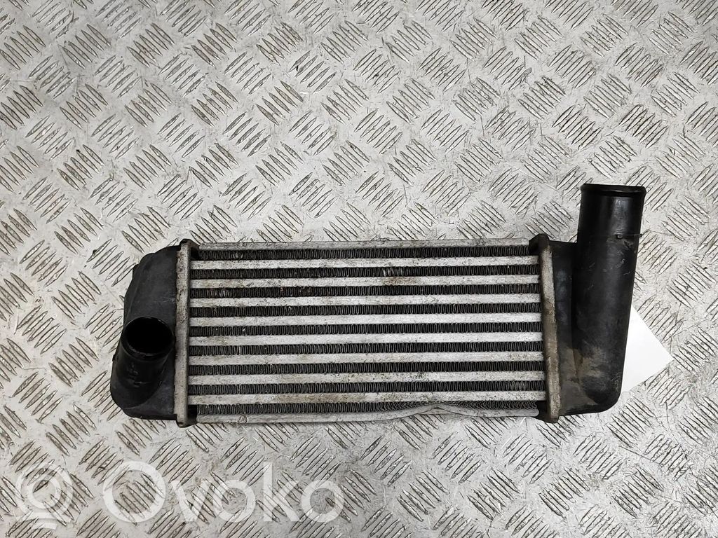 Toyota Auris E180 Interkūlerio radiatorius 