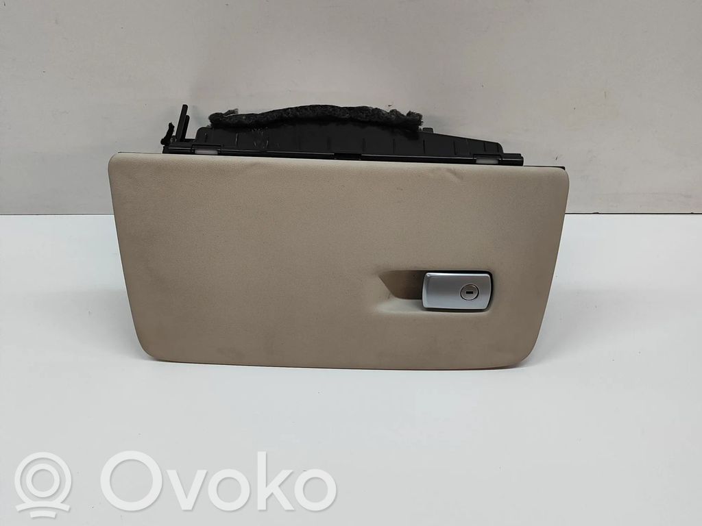 BMW X5 G05 Glove box 
