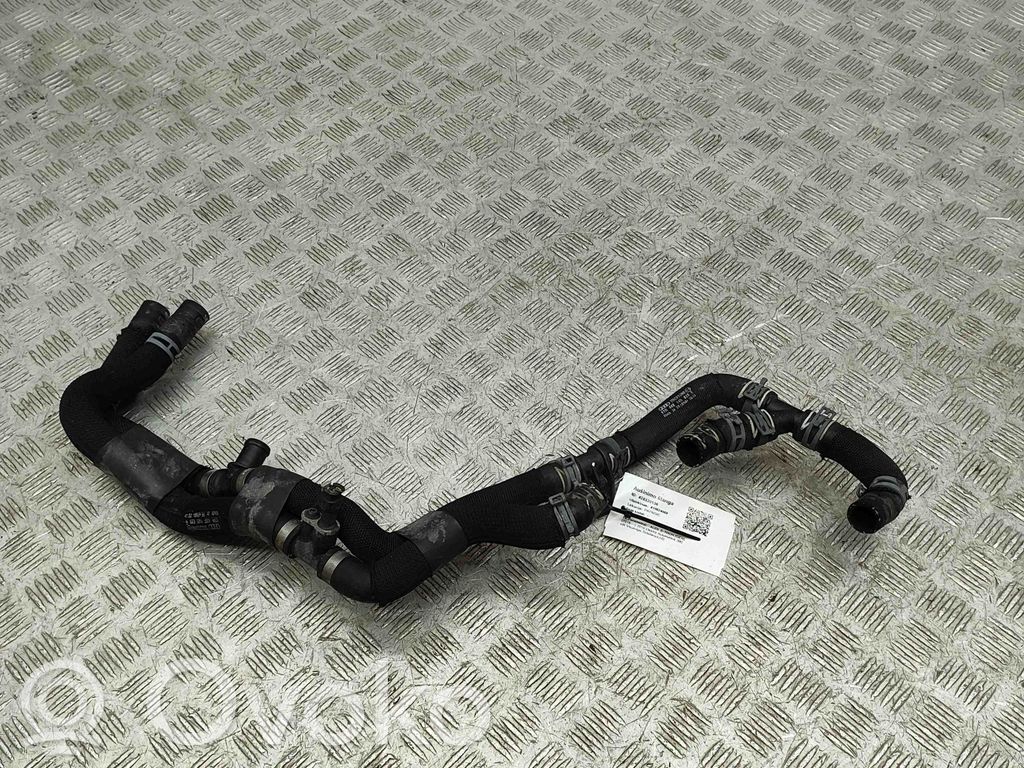 Audi e-tron Engine coolant pipe/hose 