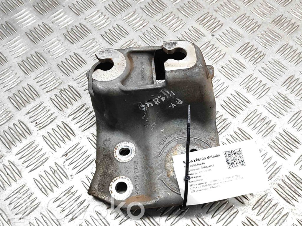 Subaru Outback (BS) Engine mounting bracket 