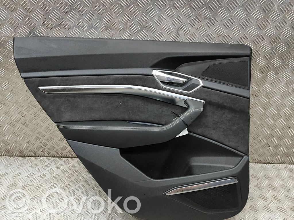 Audi e-tron Rear door card panel trim 