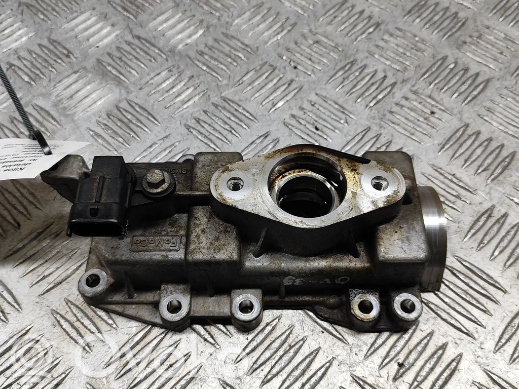 Ford Fiesta Alte piese compartiment motor 